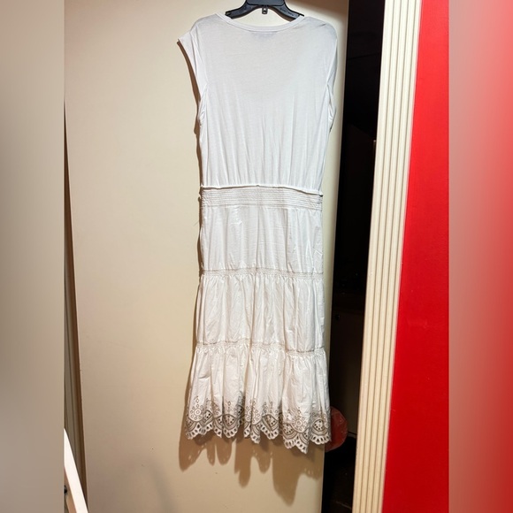 Veronica Beard White Maxi Dress with Lace Hem. Size Mefium - Picture 3 of 5